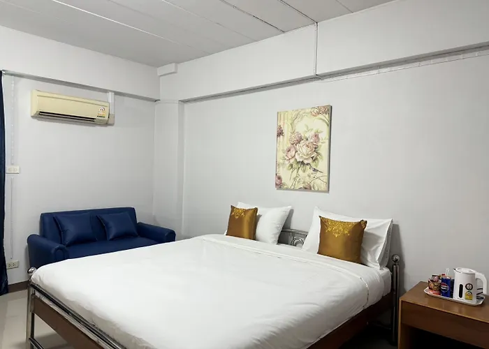 Nicha Hotel 3*